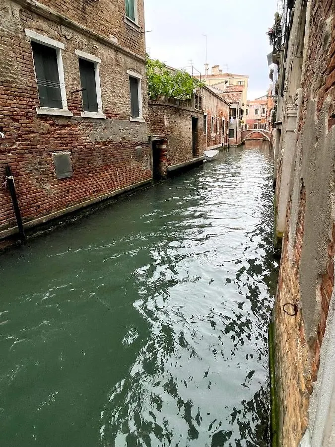 Apartment Ca' Dell'Ombra Felice - Canal View Venice
