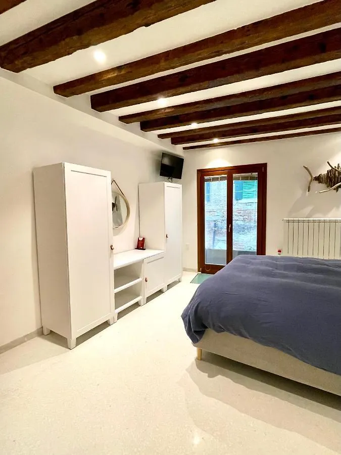 Apartment Ca' Dell'Ombra Felice - Canal View Venice
